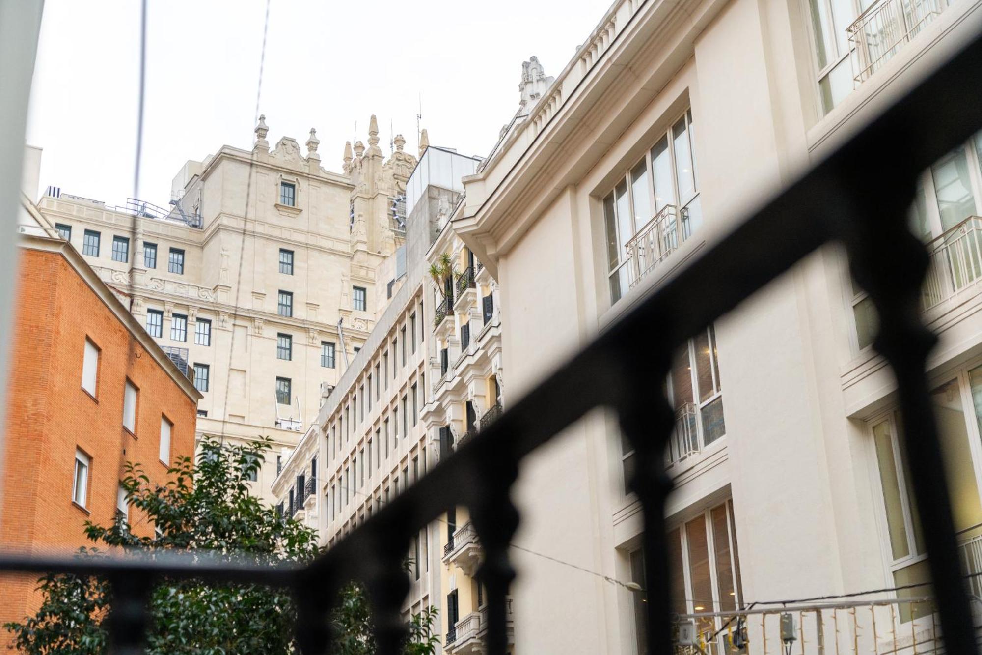 Dobo Madrid Luna Zewnętrze zdjęcie